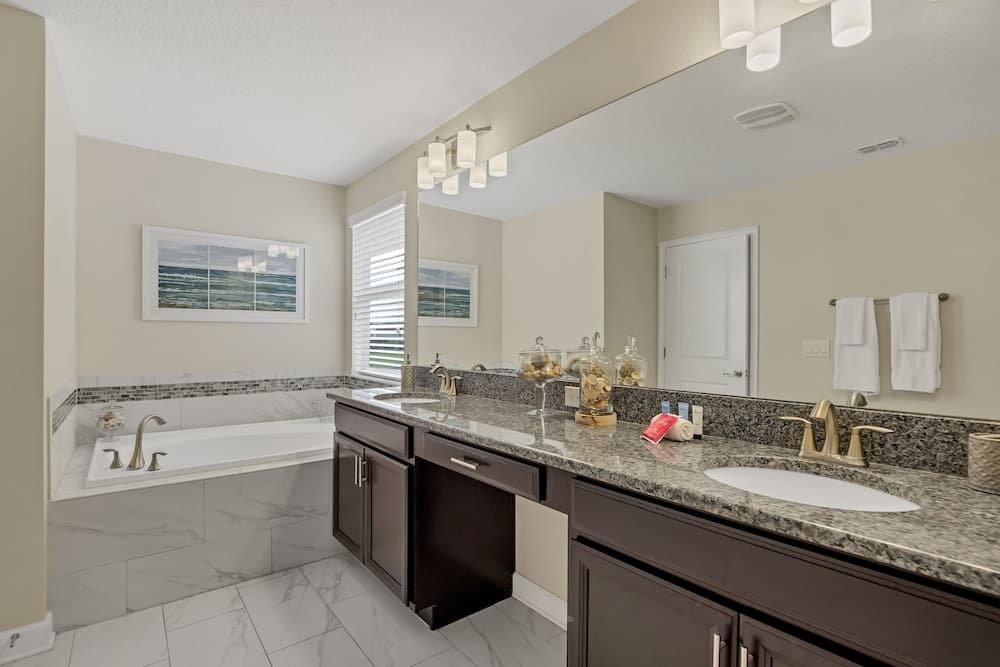 Castle Circle - Image 34