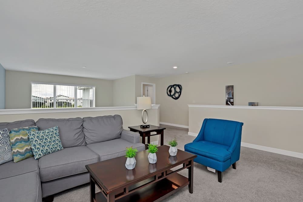 Castle Circle - Image 20