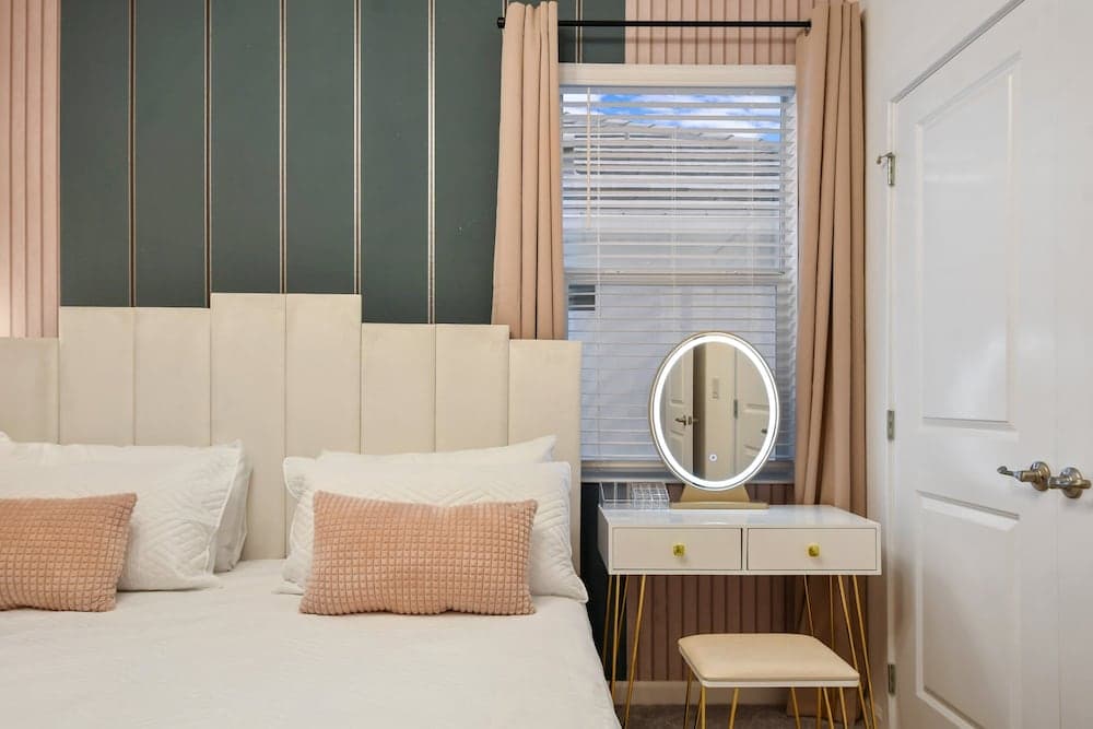 Enchanted Galaxy Villa - Image 12