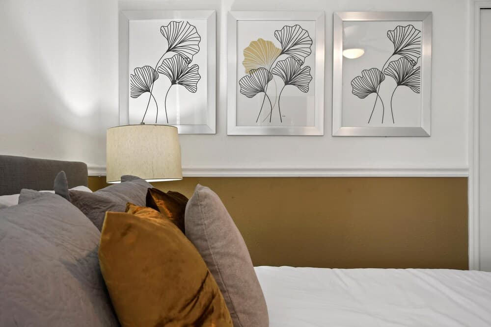 Lustre Basin - Image 18