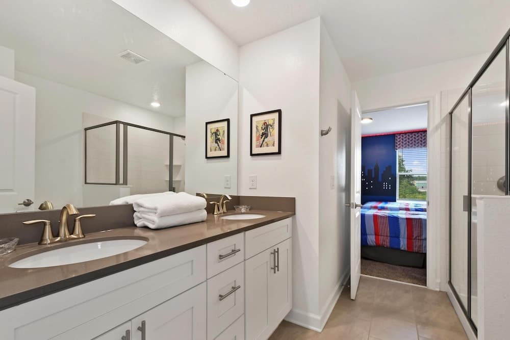 Lustre Basin - Image 30