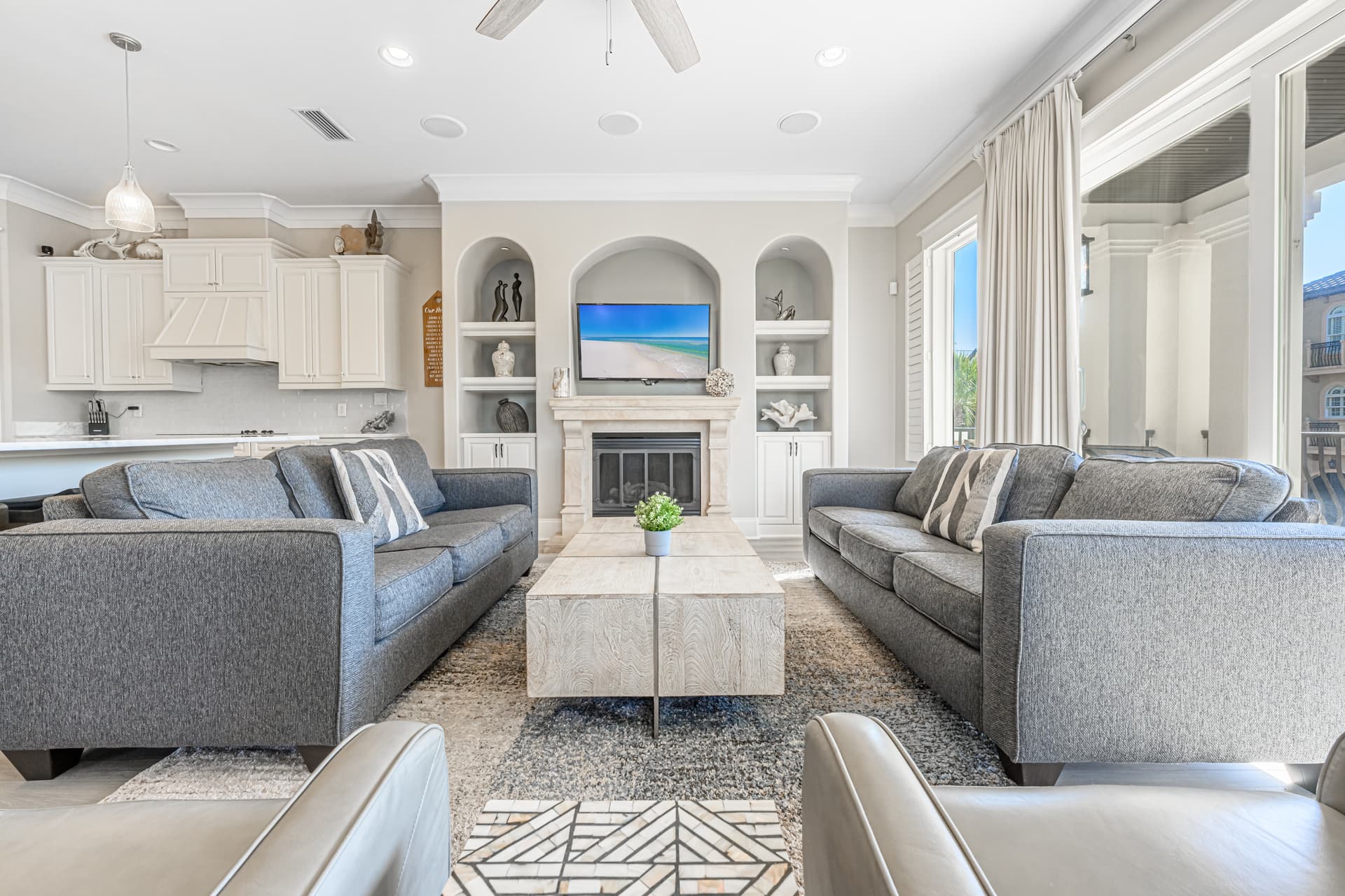 Lavish Escape - Image 2