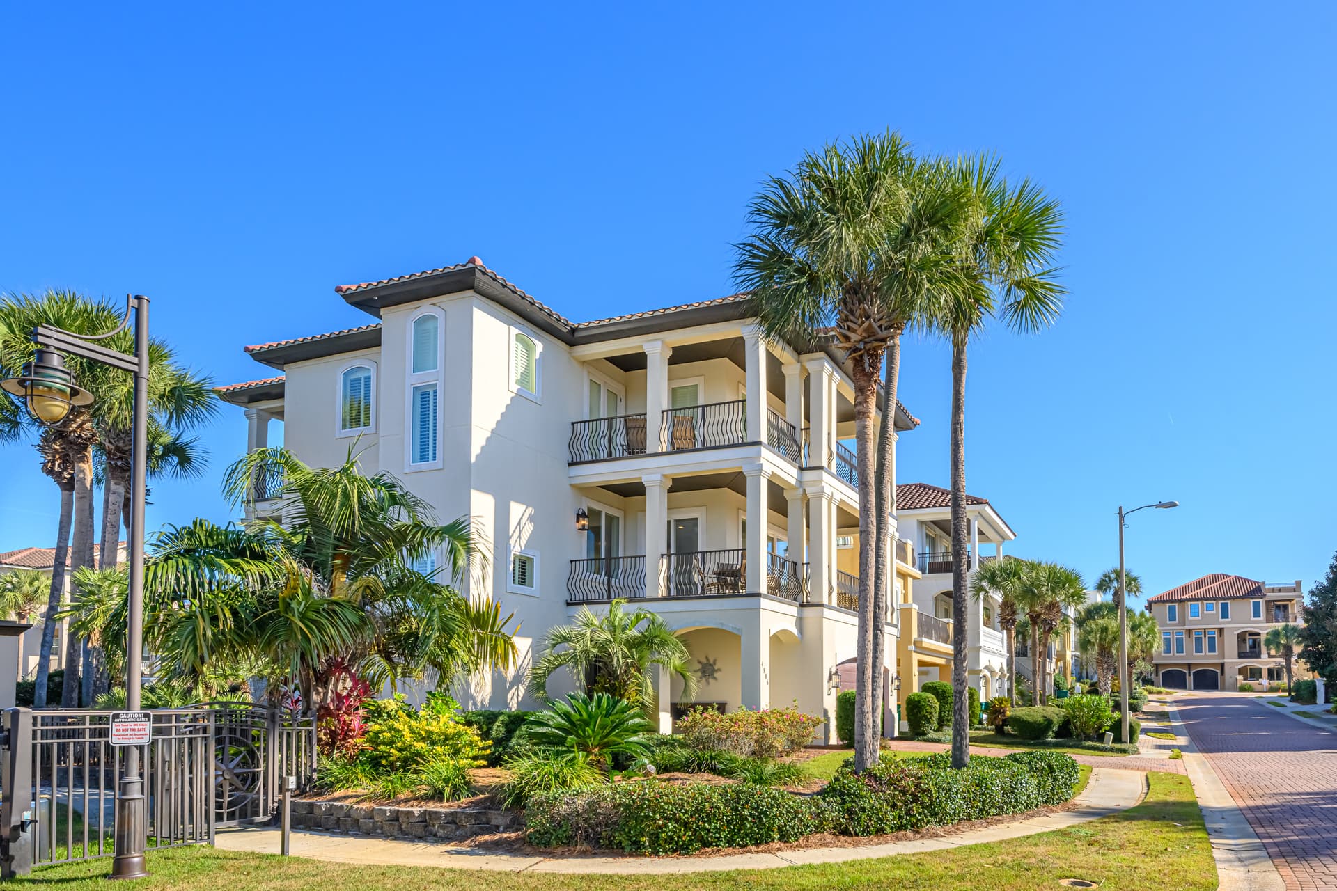 Lavish Escape - Image 46