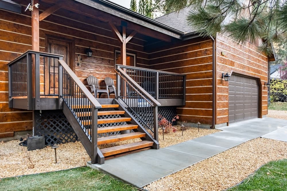 Lazy Bear Lodge - Image 48