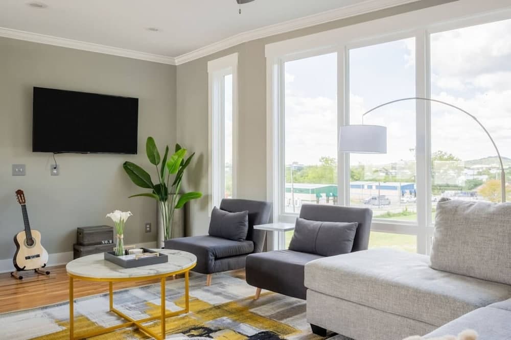 Duskline Loft - Image 7