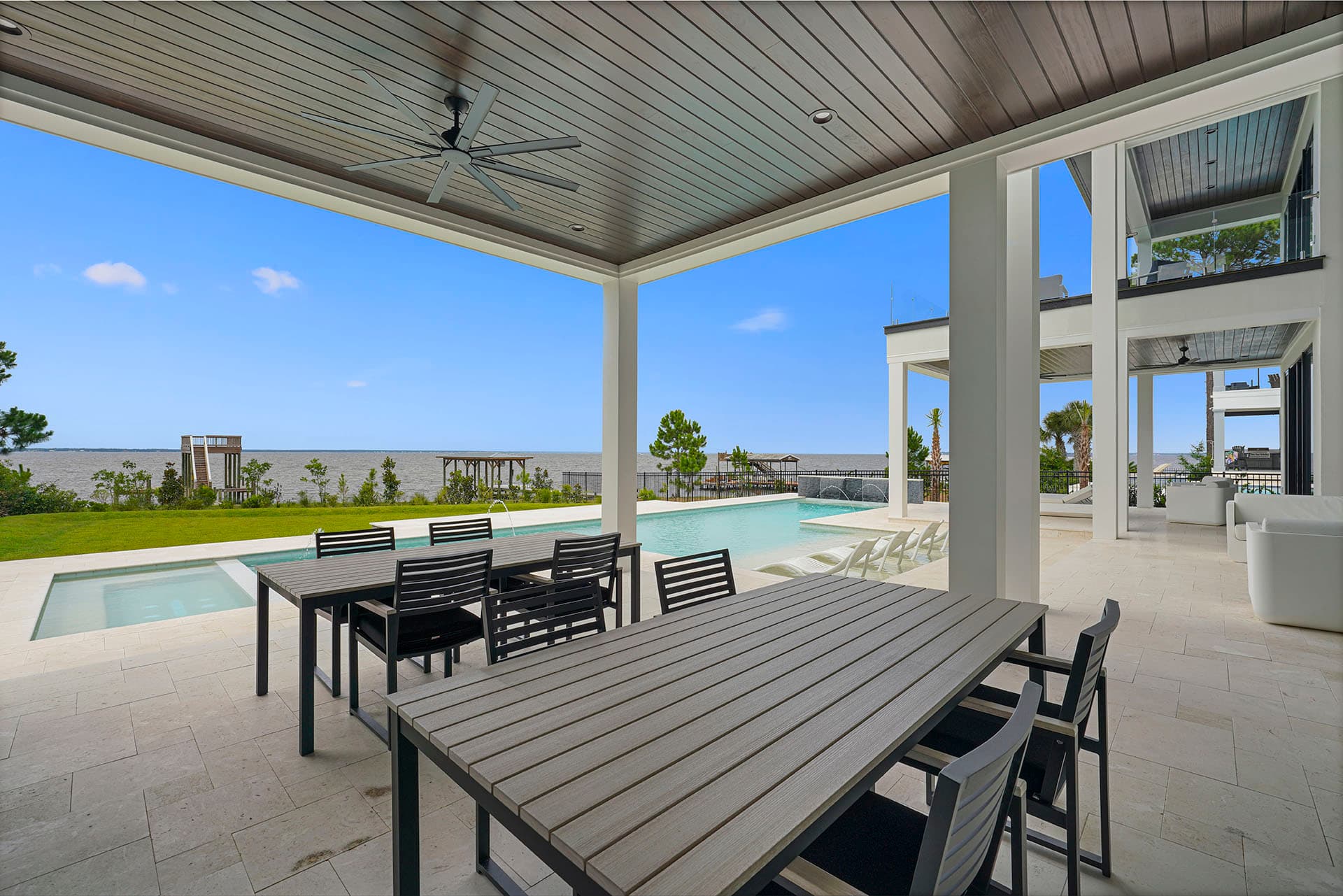 Le Maison Blanc - Image 49