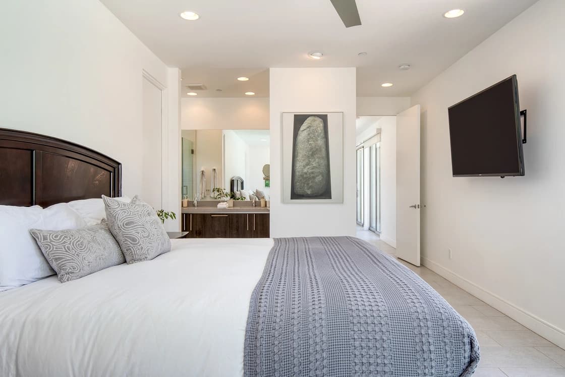 Polo Villa Halo - Image 11