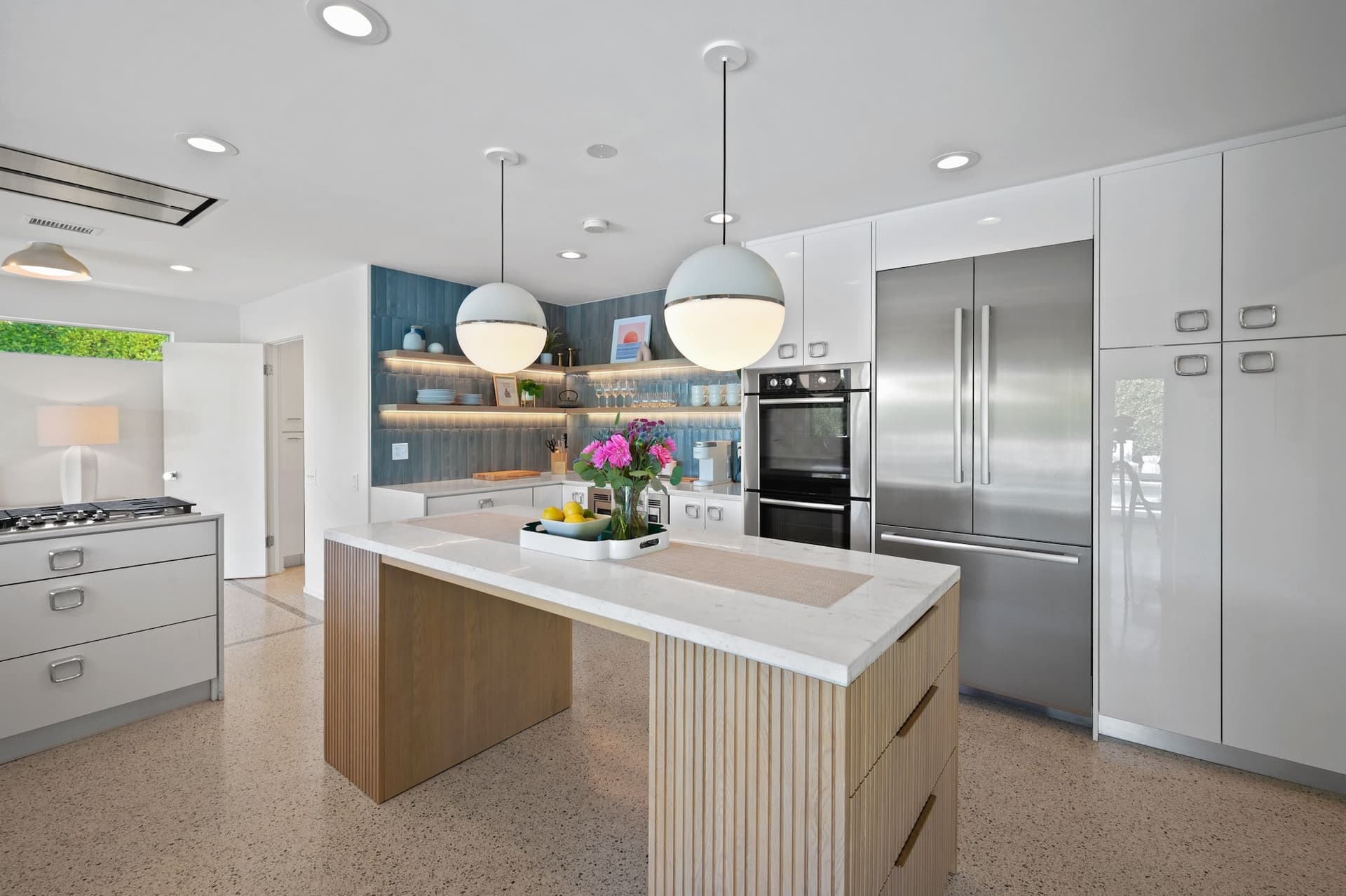 Ledo Lounge - Image 5