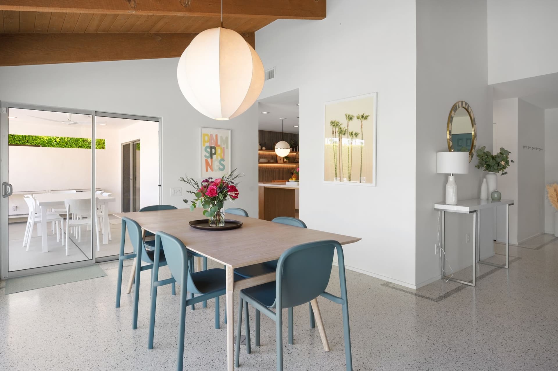 Ledo Lounge - Image 10