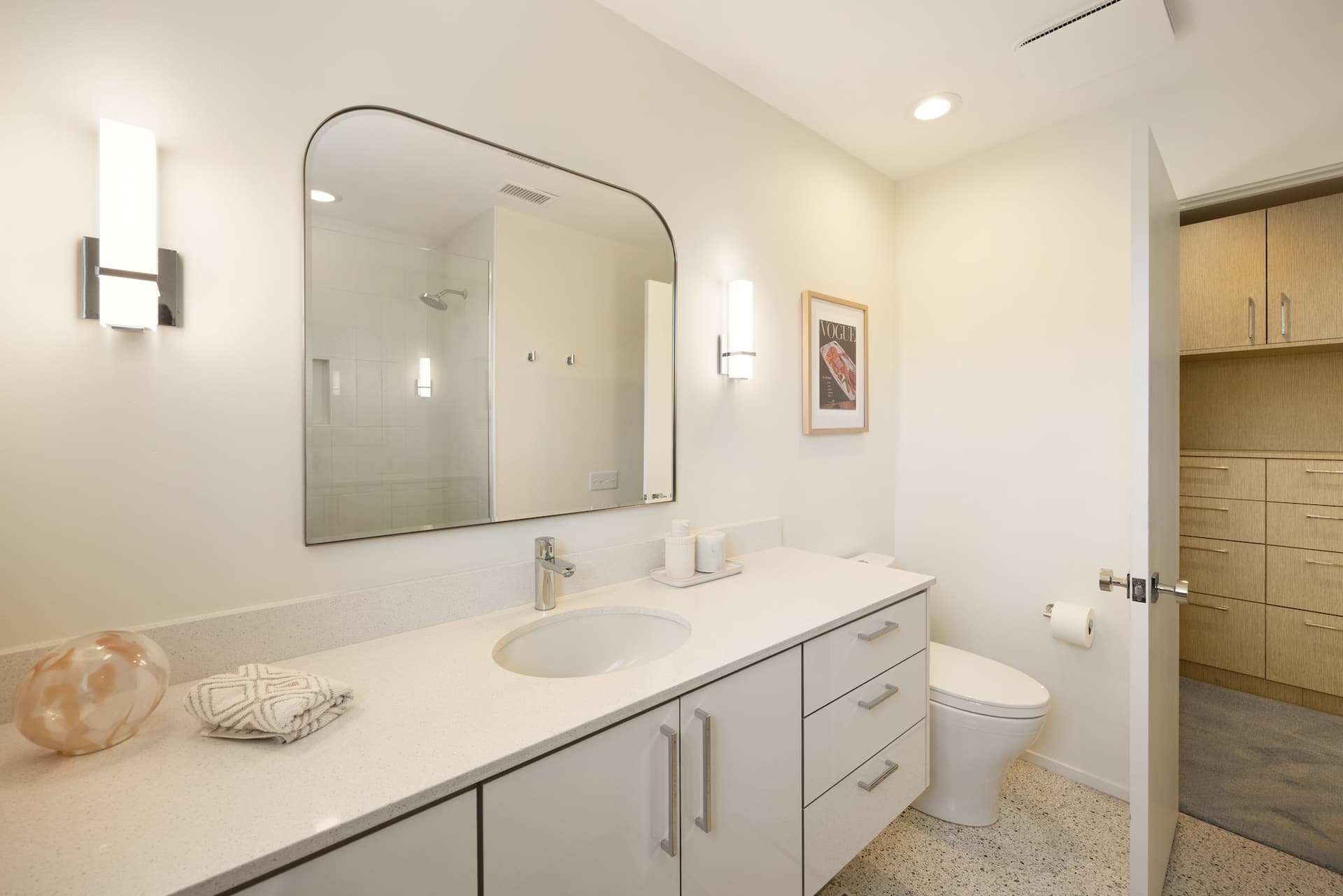 Ledo Lounge - Image 35