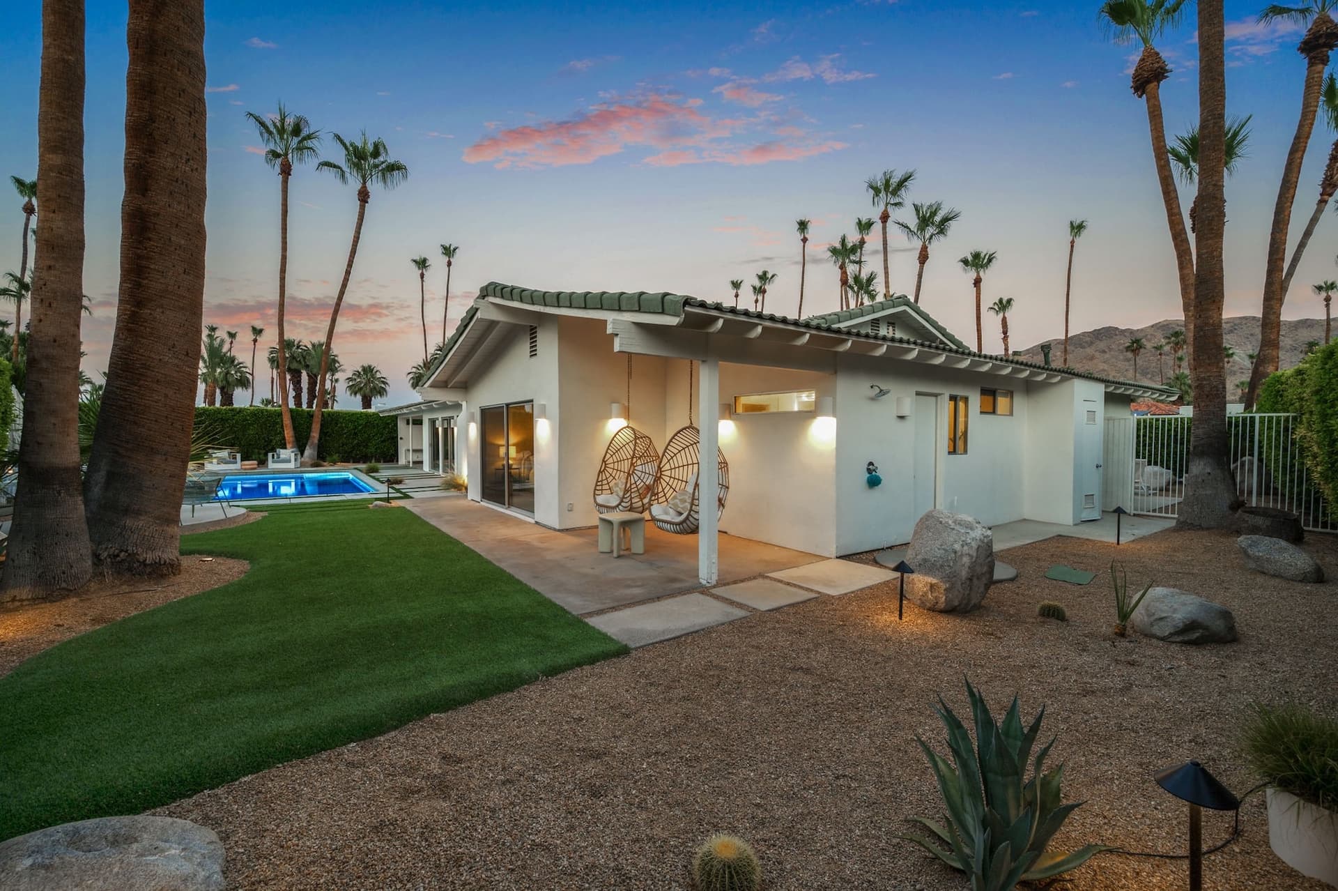 Ledo Lounge - Image 53