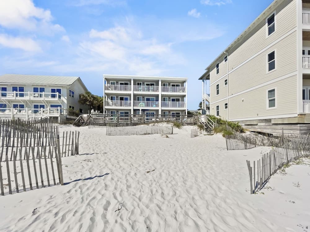 Sand Angels - Image 16