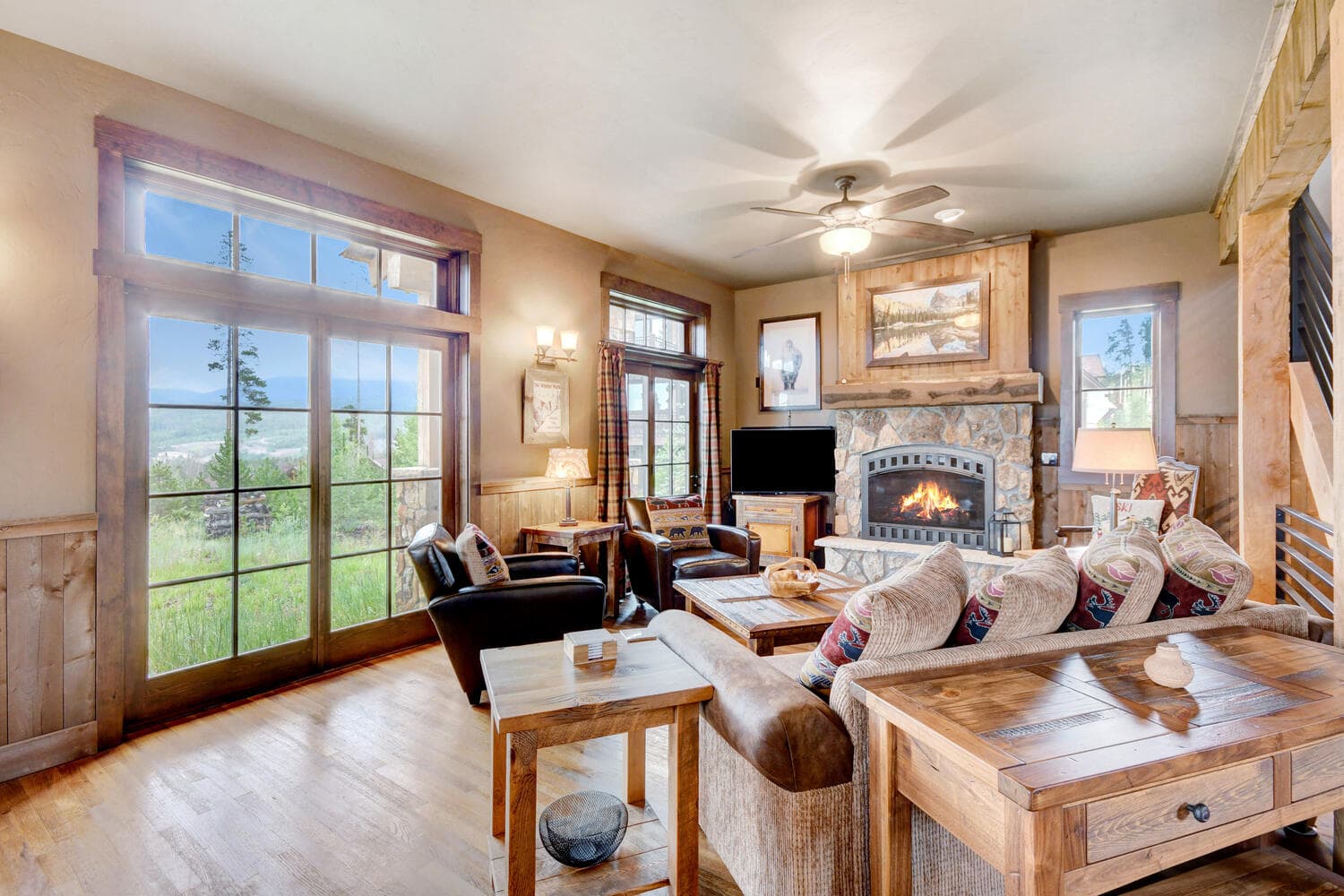 Leland Creek Luxury Home - Image 7