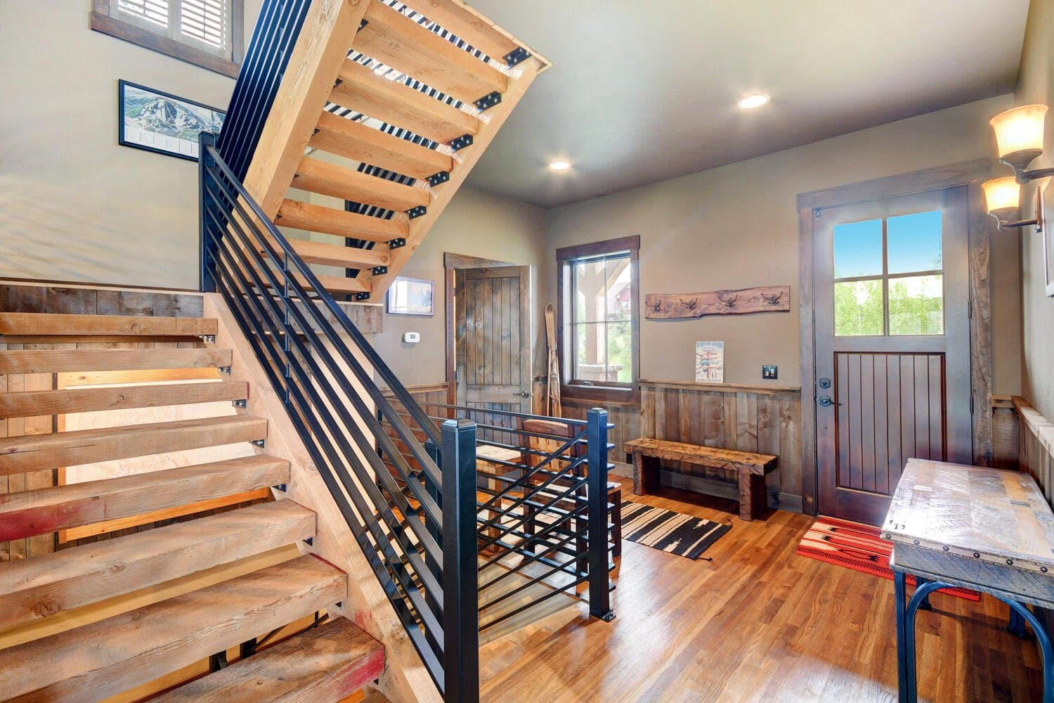 Leland Creek Luxury Home - Image 9