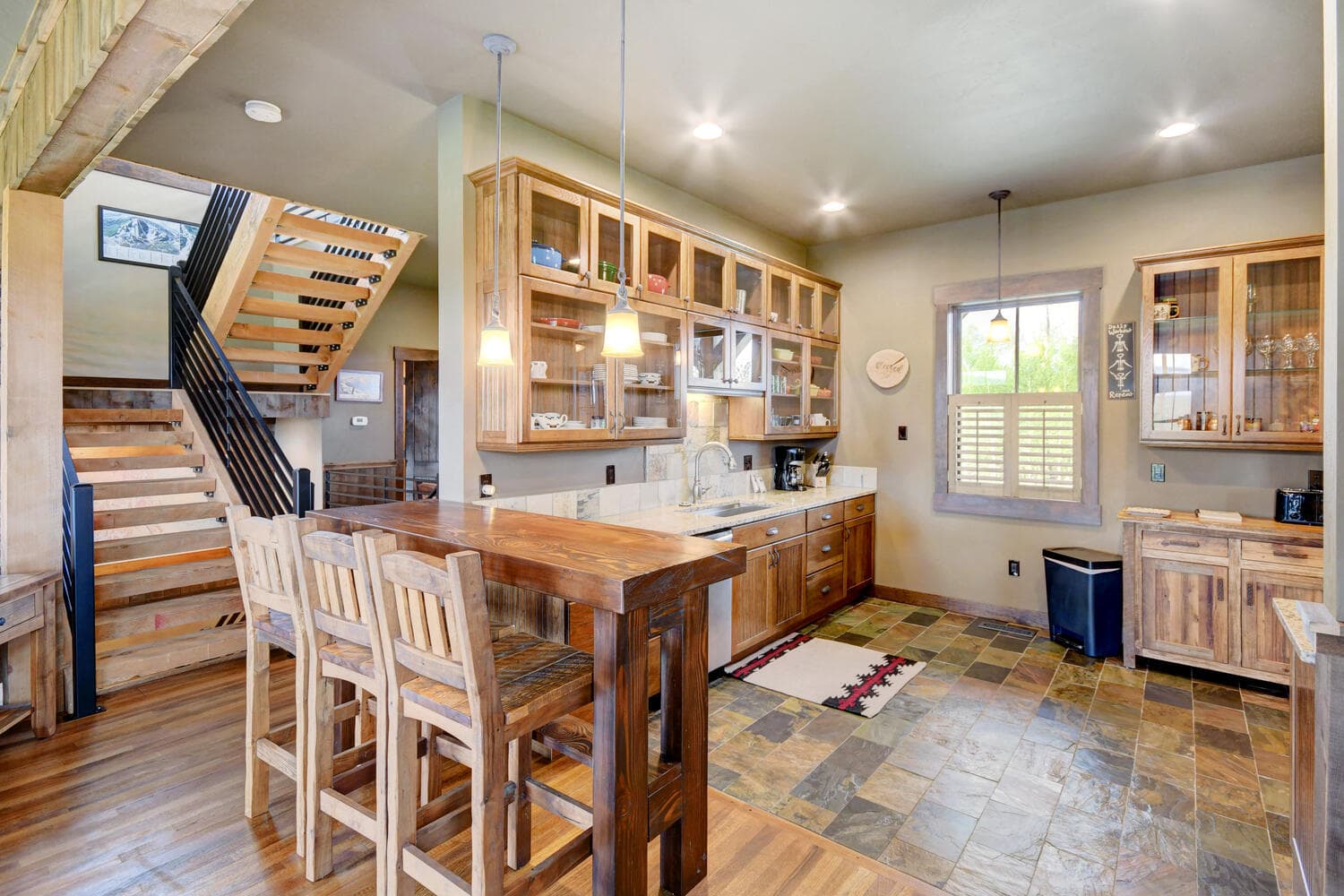 Leland Creek Luxury Home - Image 12