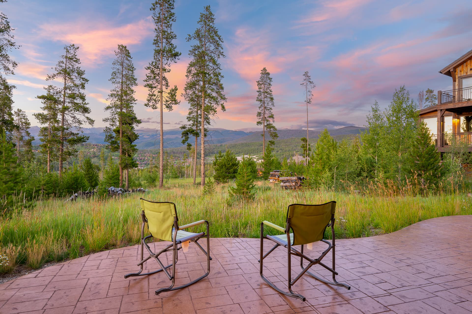 Leland Creek Luxury Home - Image 15