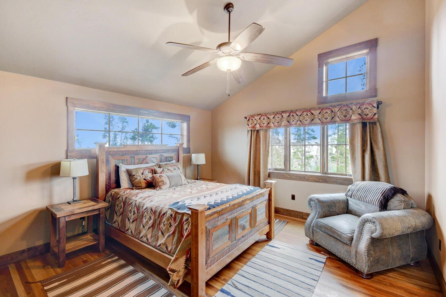 Leland Creek Luxury Home - Image 22