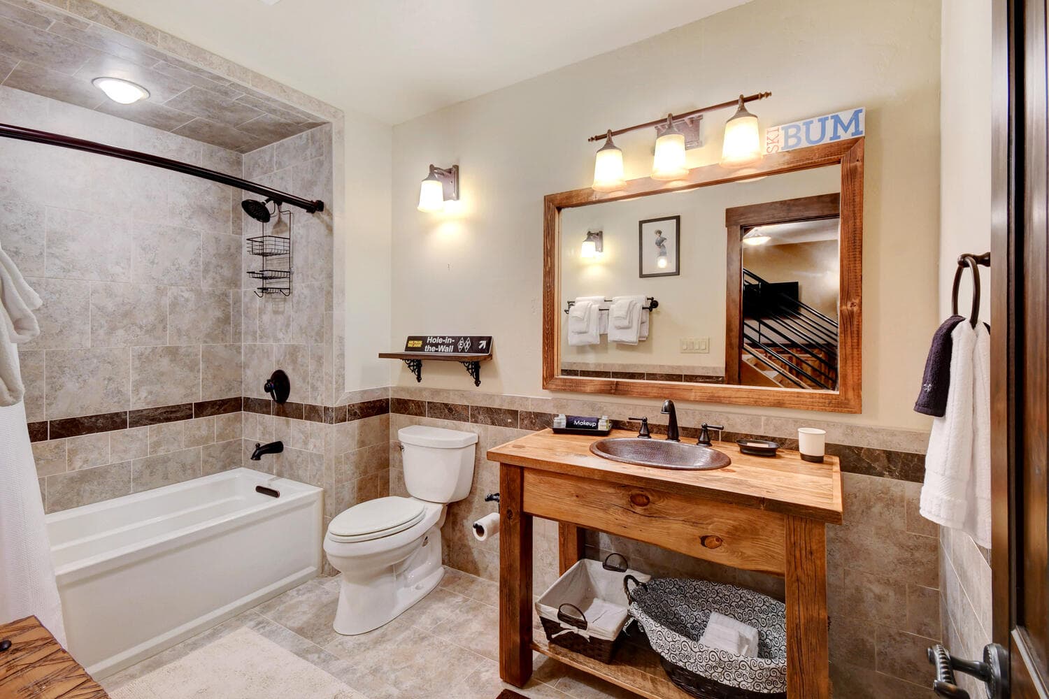 Leland Creek Luxury Home - Image 23