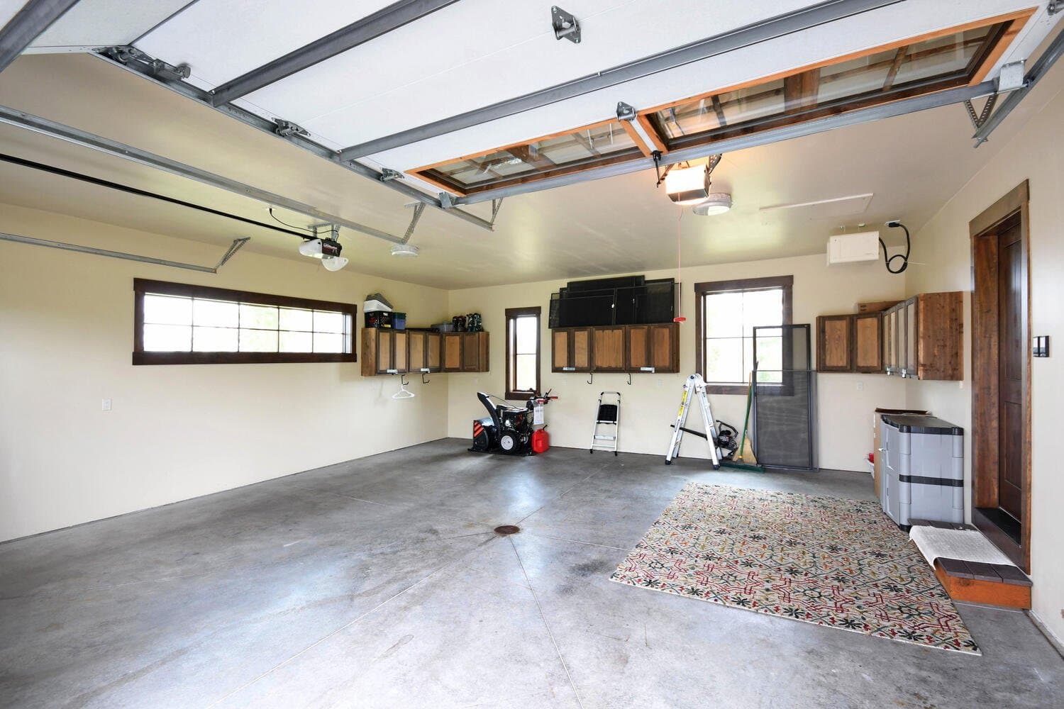 Leland Creek Luxury Home - Image 29