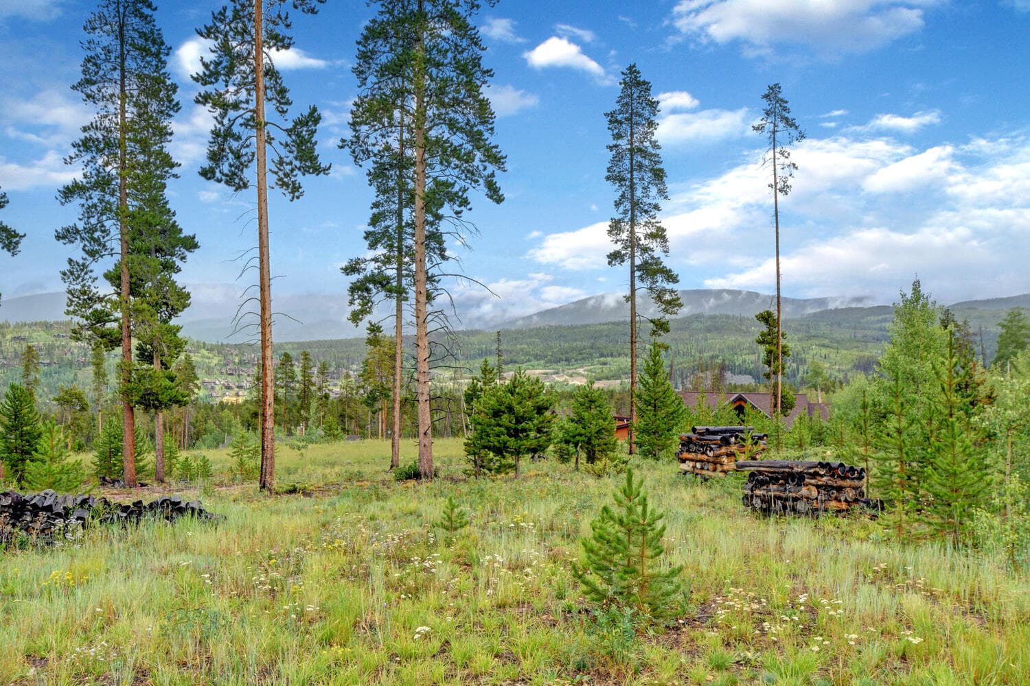 Leland Creek Luxury Home - Image 32