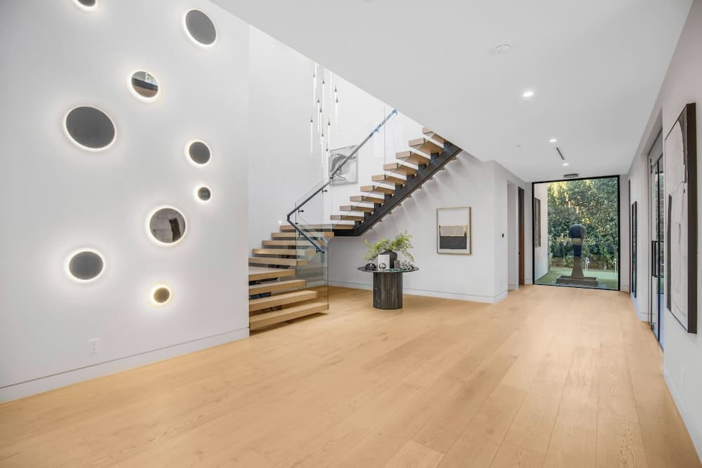 Levitt Lane - Image 37