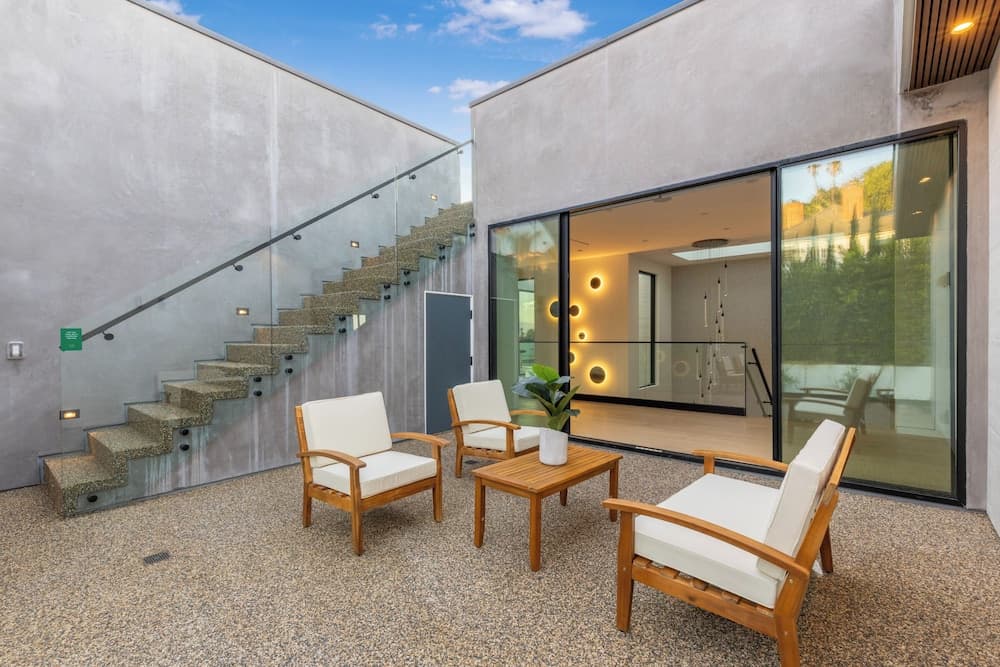 Levitt Lane - Image 39