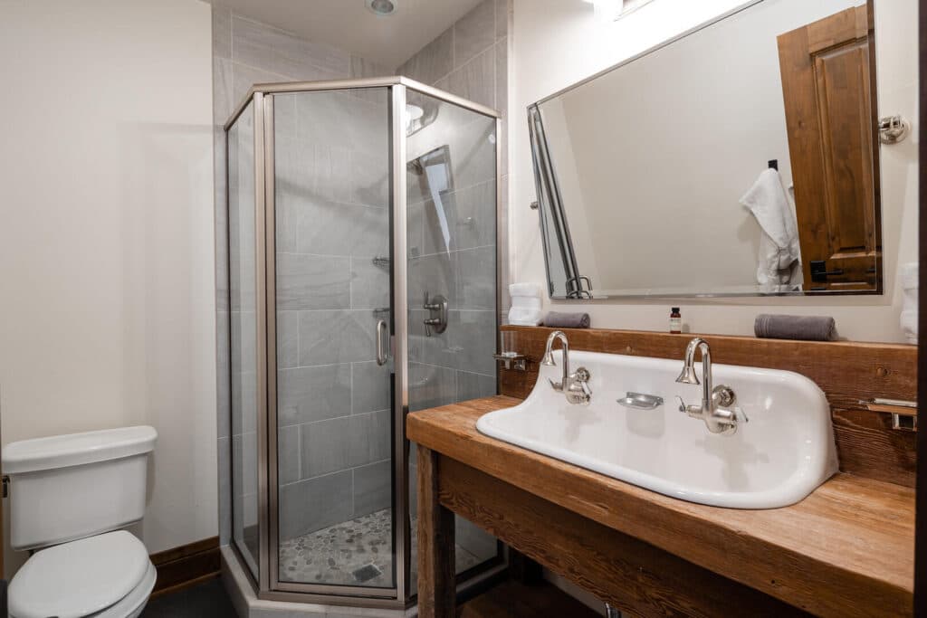 Spur Road Villa - Image 46