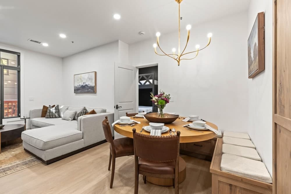 Lift Lodge #103 - Image 3