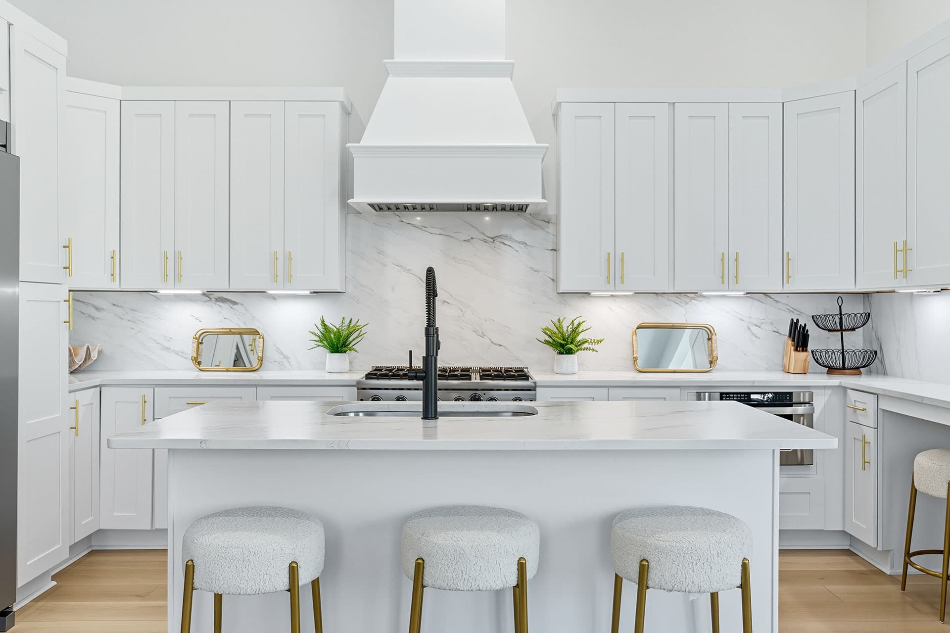 Lilly's Pad - Image 5