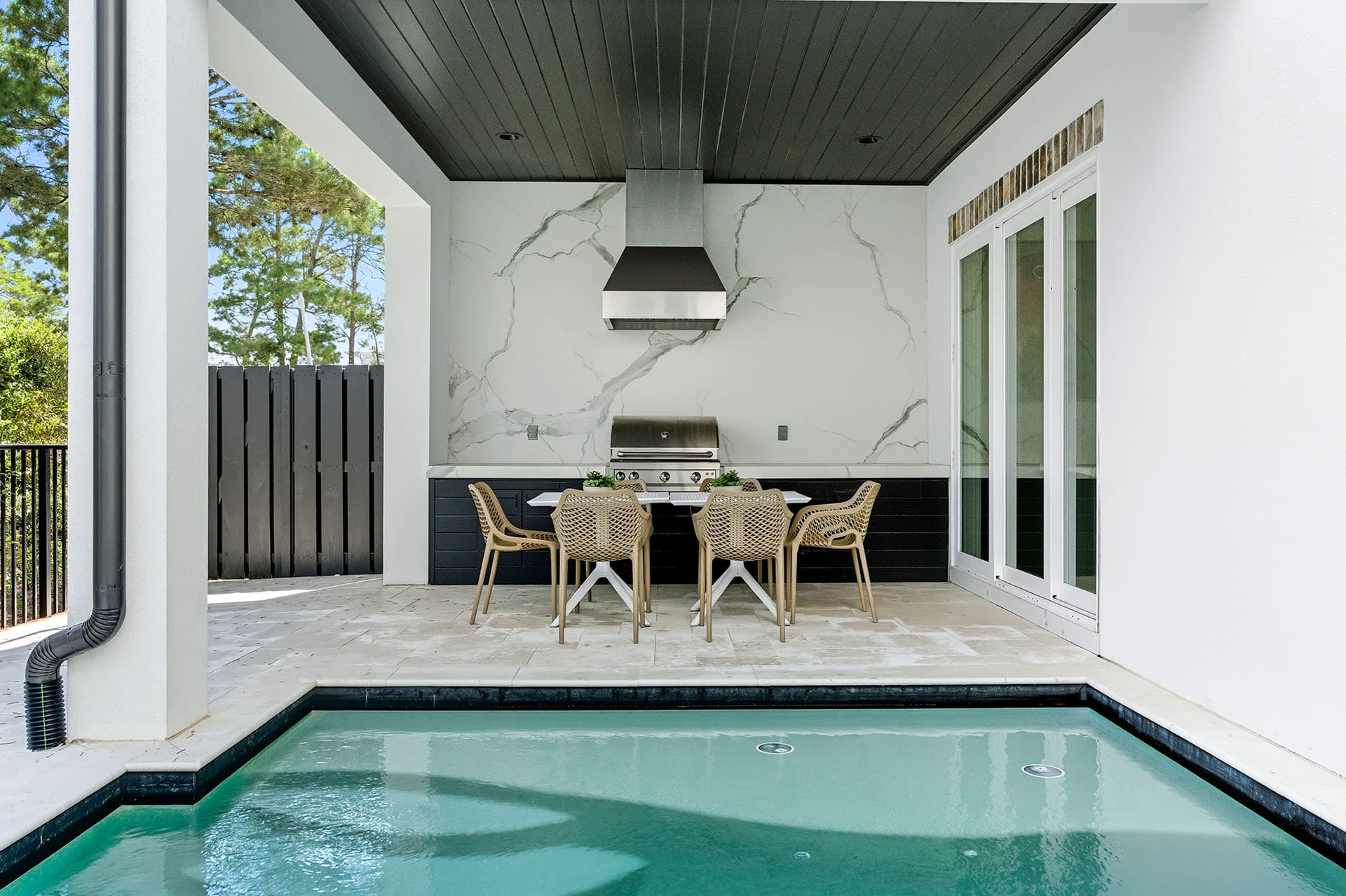 Lilly's Pad - Image 36