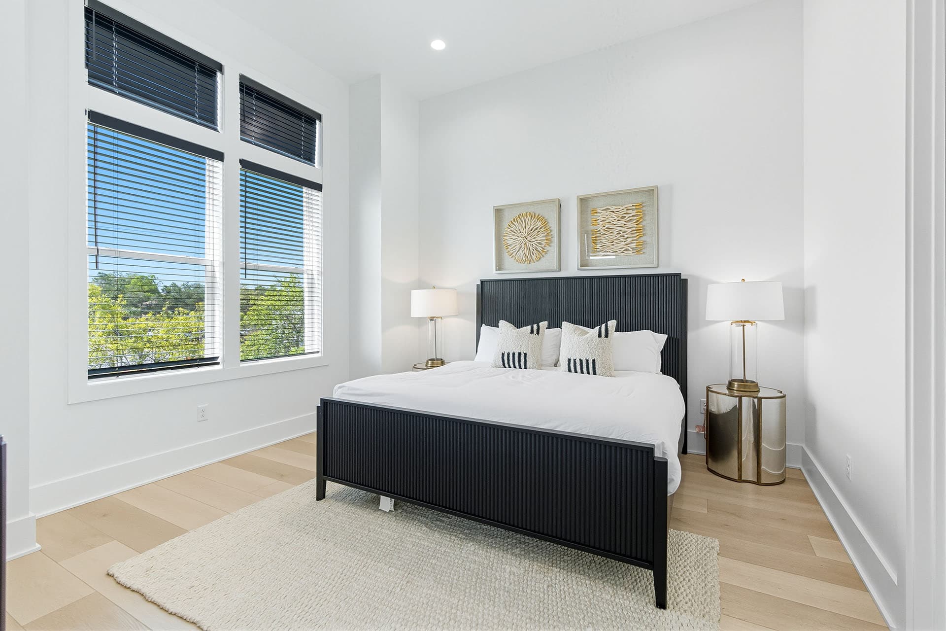 Lilly's Pad - Image 16