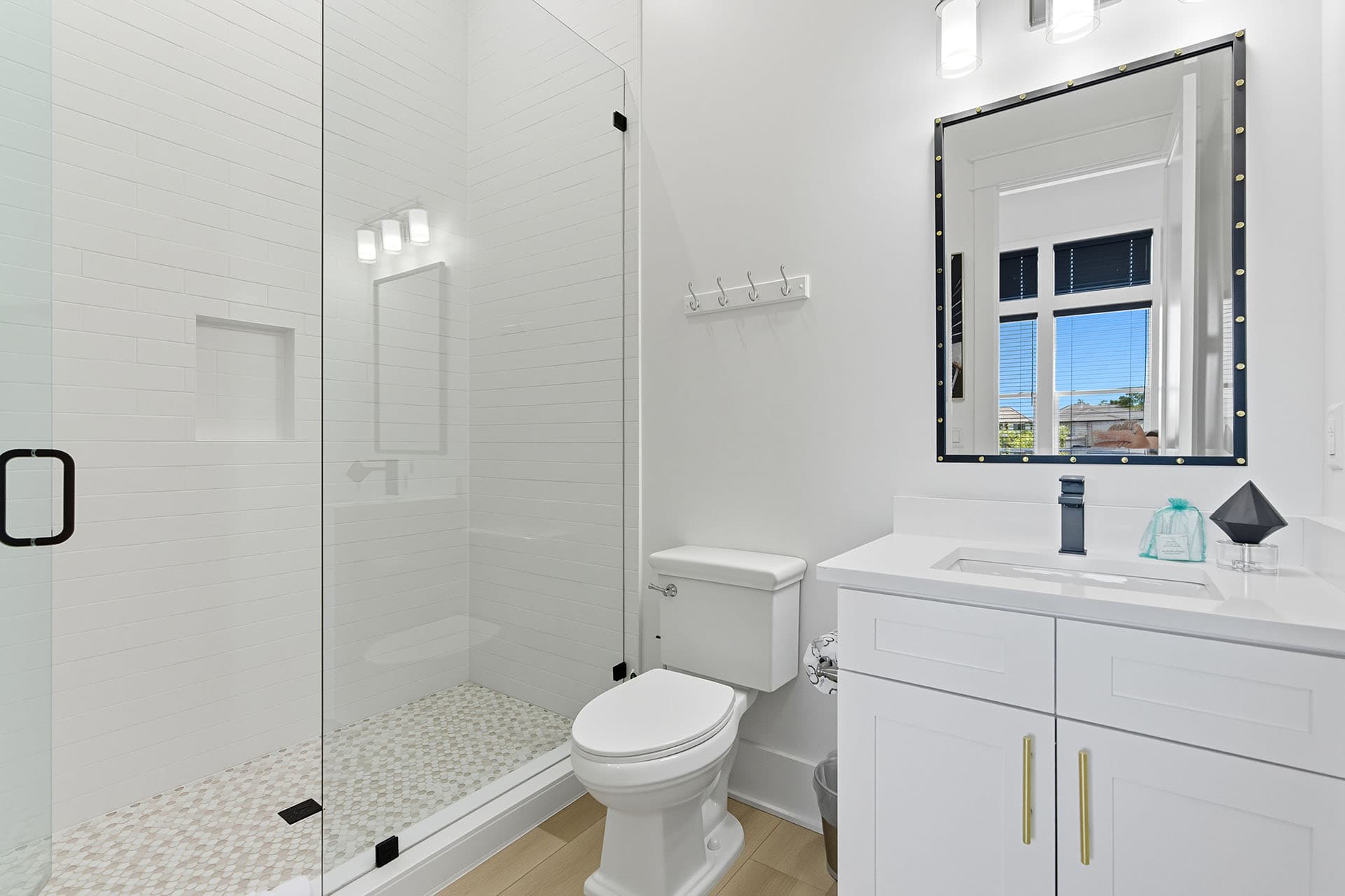 Lilly's Pad - Image 18