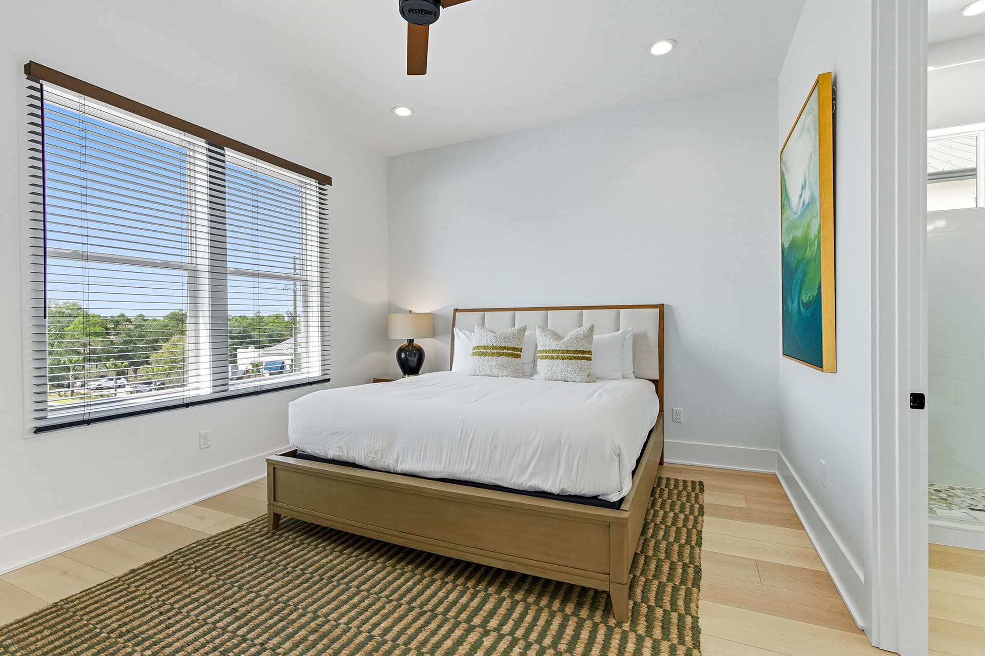 Lilly's Pad - Image 24