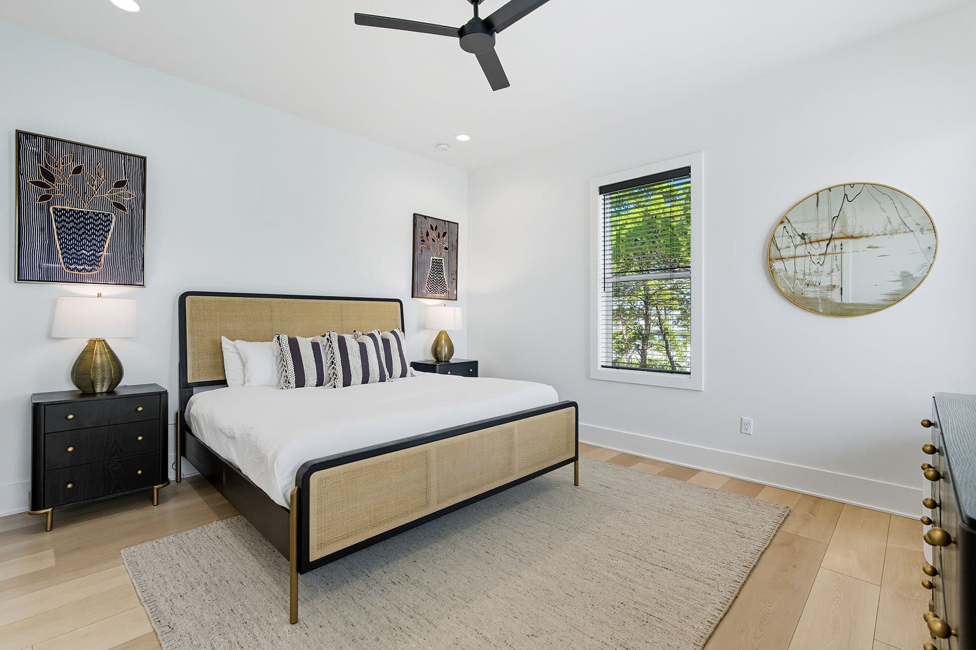 Lilly's Pad - Image 27