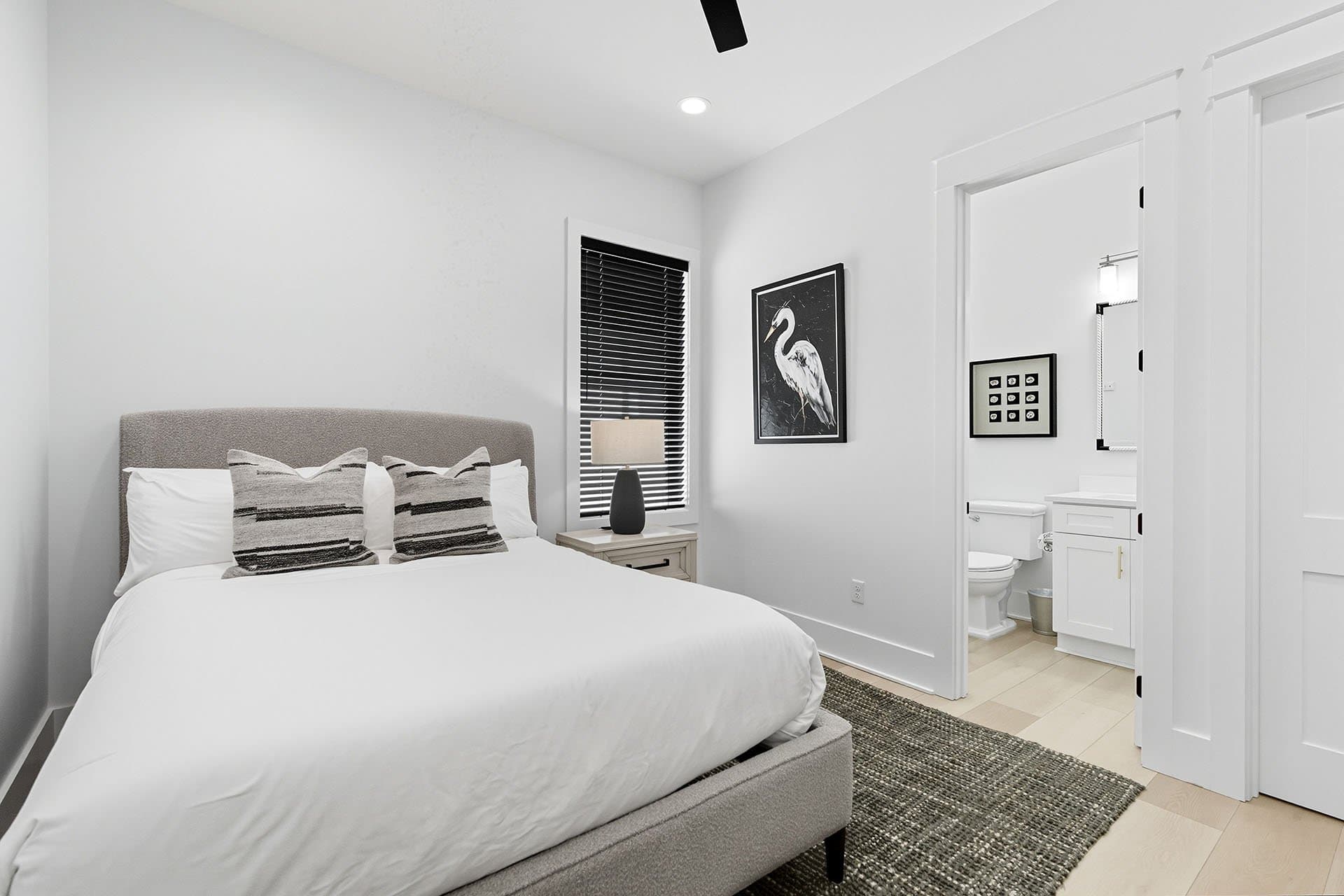 Lilly's Pad - Image 31