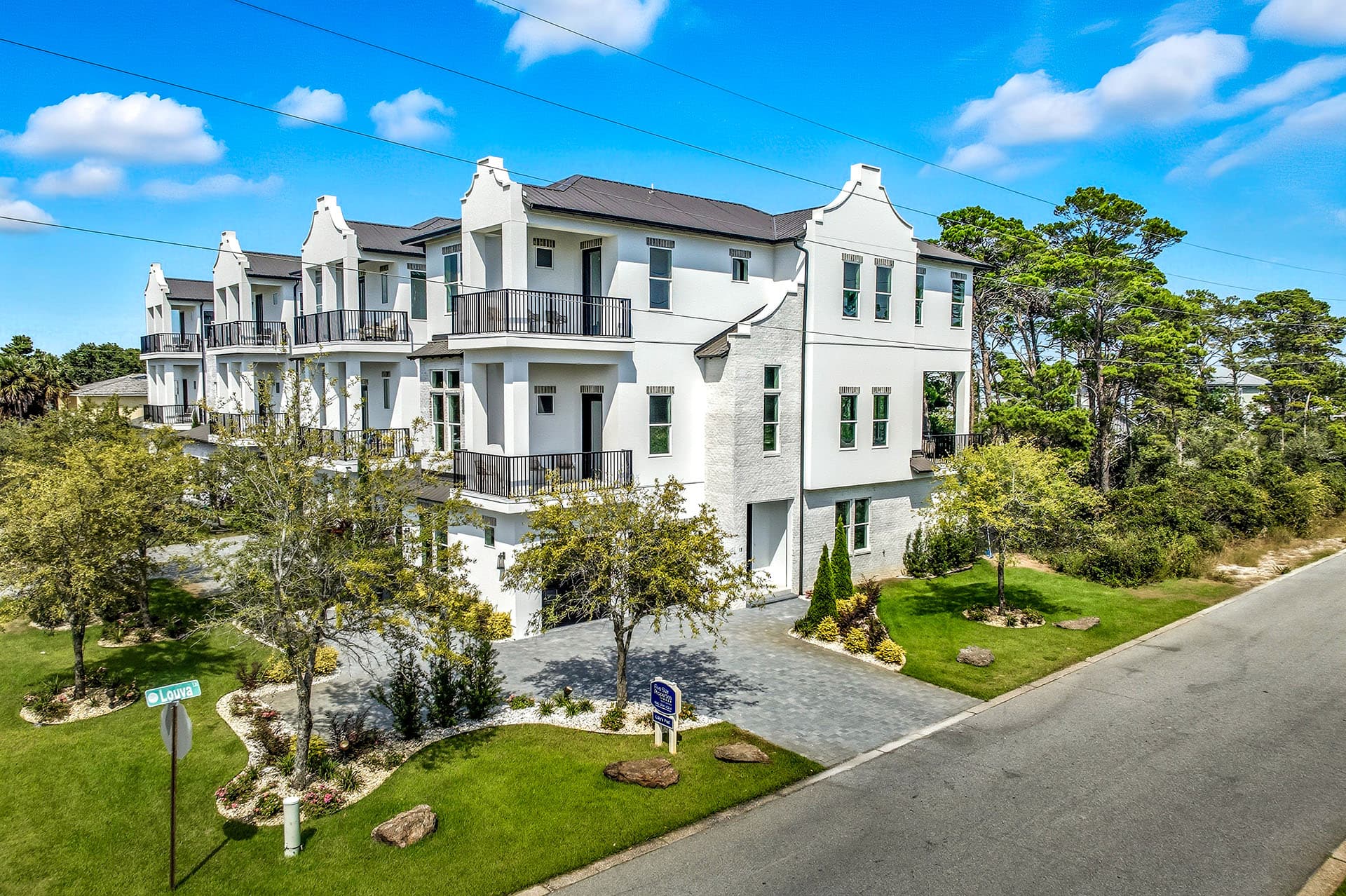 Lilly's Pad - Image 43