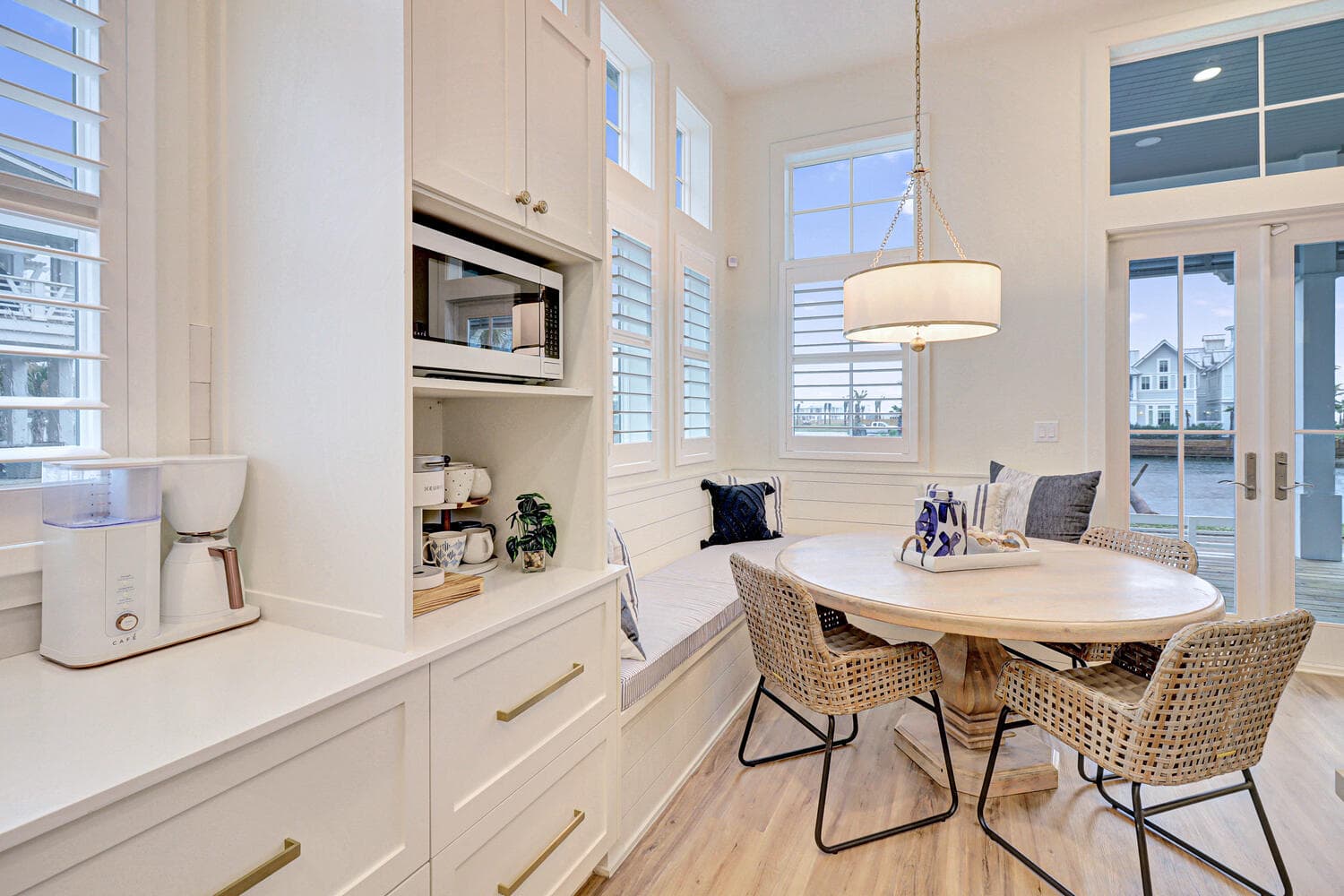 Lime in the Coconut - Image 7