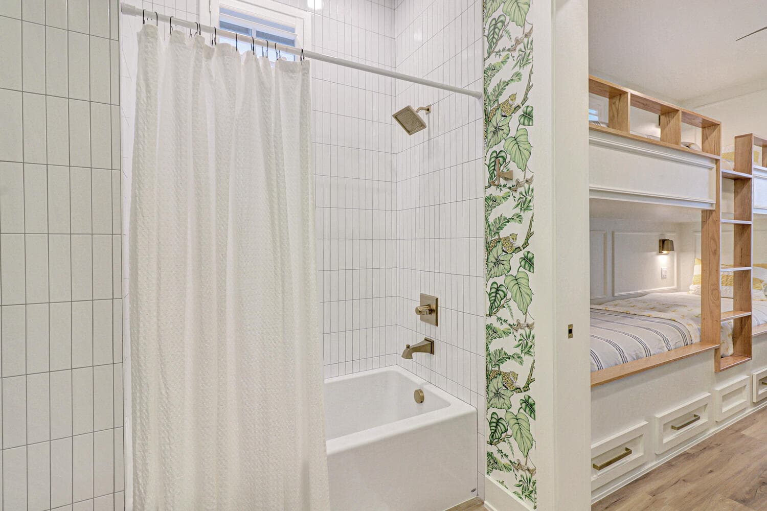 Lime in the Coconut - Image 40