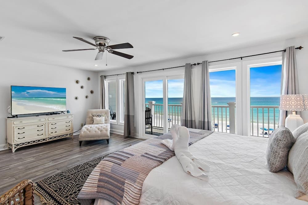 Little House on the Beach - Image 11