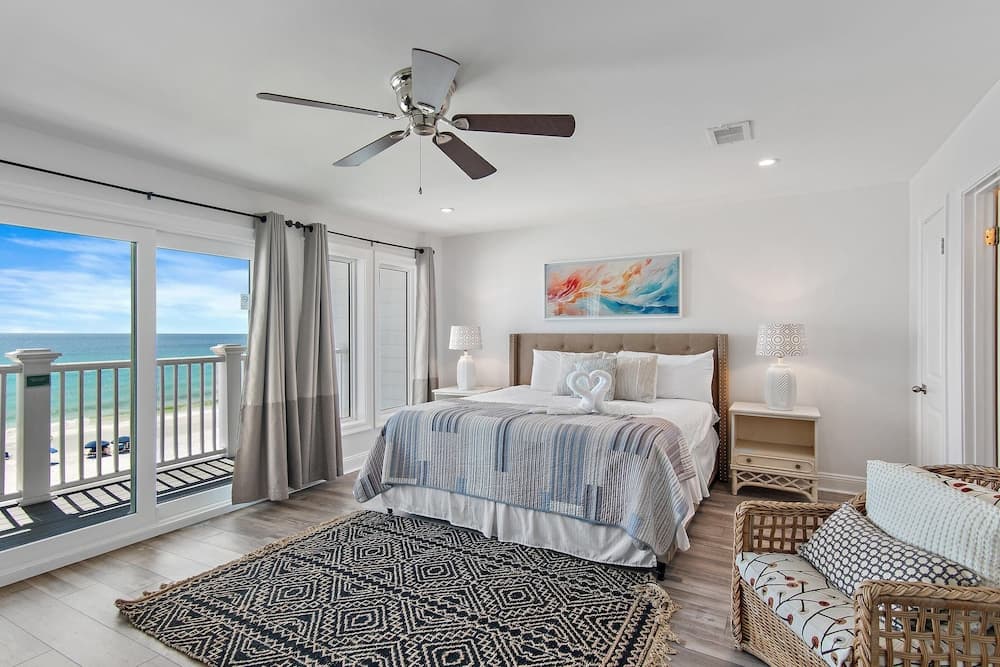 Little House on the Beach - Image 19