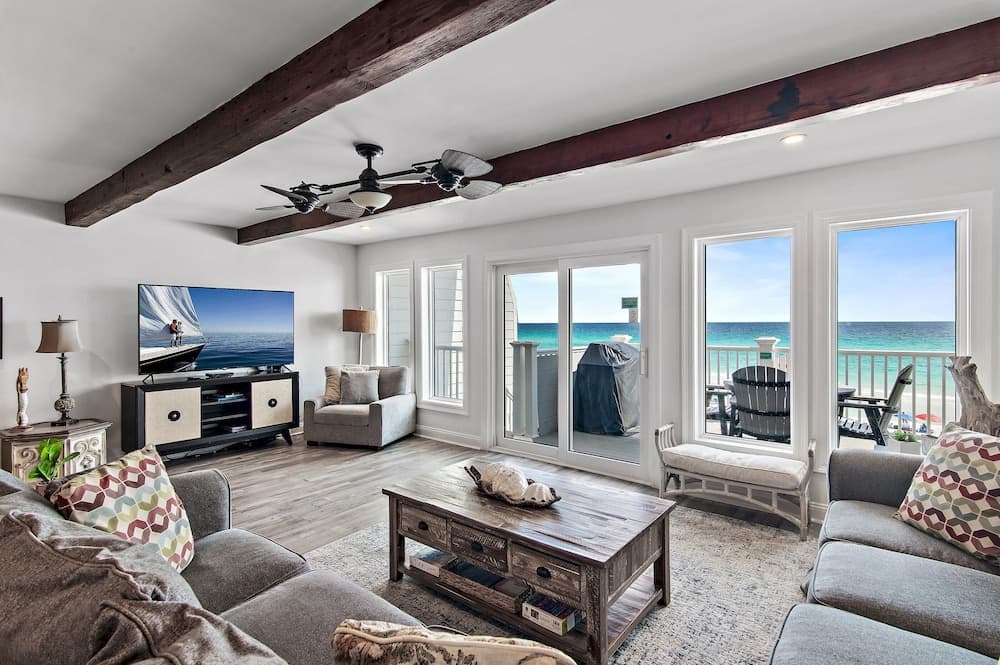 Little House on the Beach - Image 3