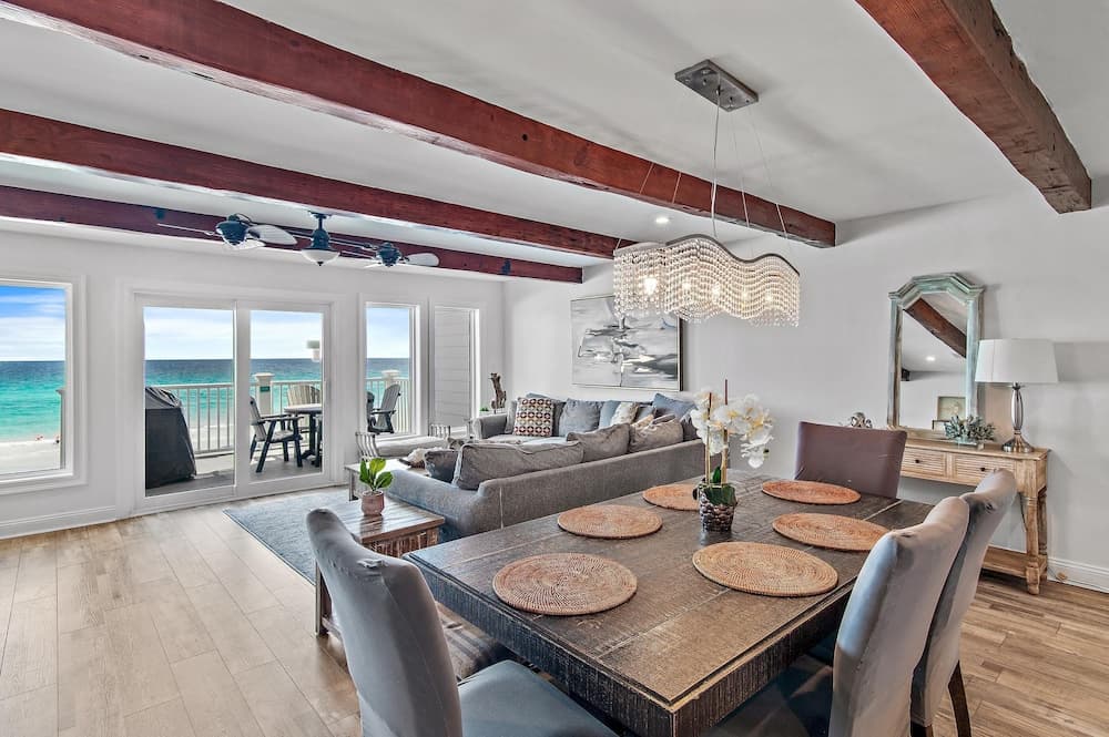 Little House on the Beach - Image 32