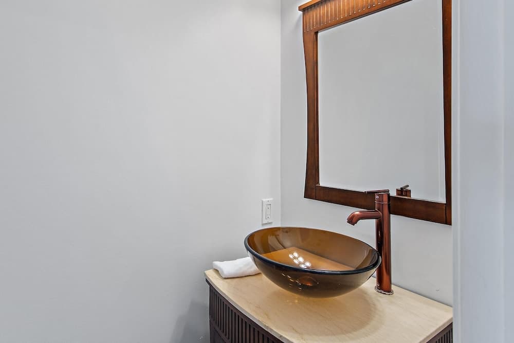 Little House on the Beach - Image 47