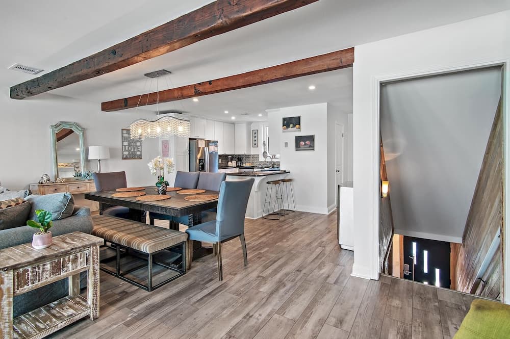 Little House on the Beach - Image 50