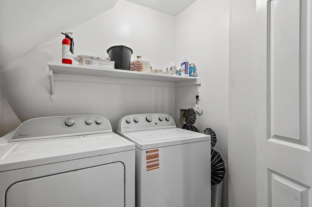 Little House on the Beach - Image 55