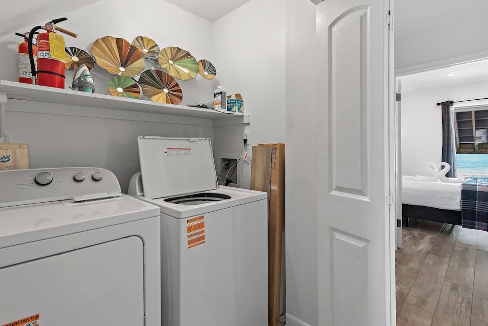 Little House on the Beach - Image 57