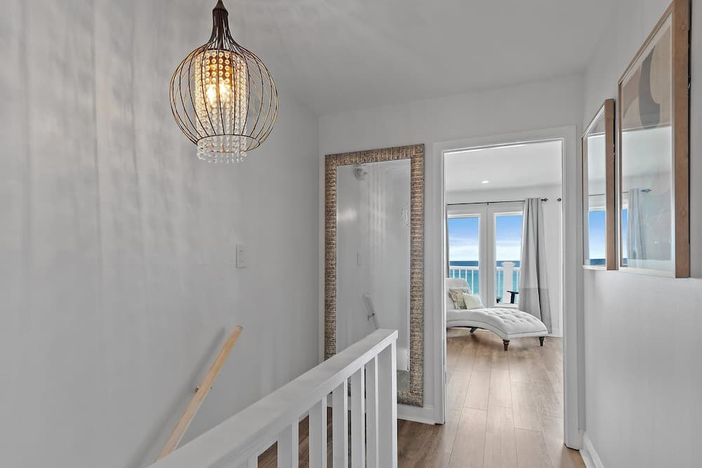 Little House on the Beach - Image 59