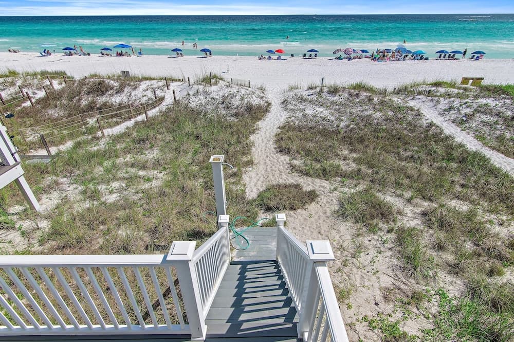 Little House on the Beach - Image 72
