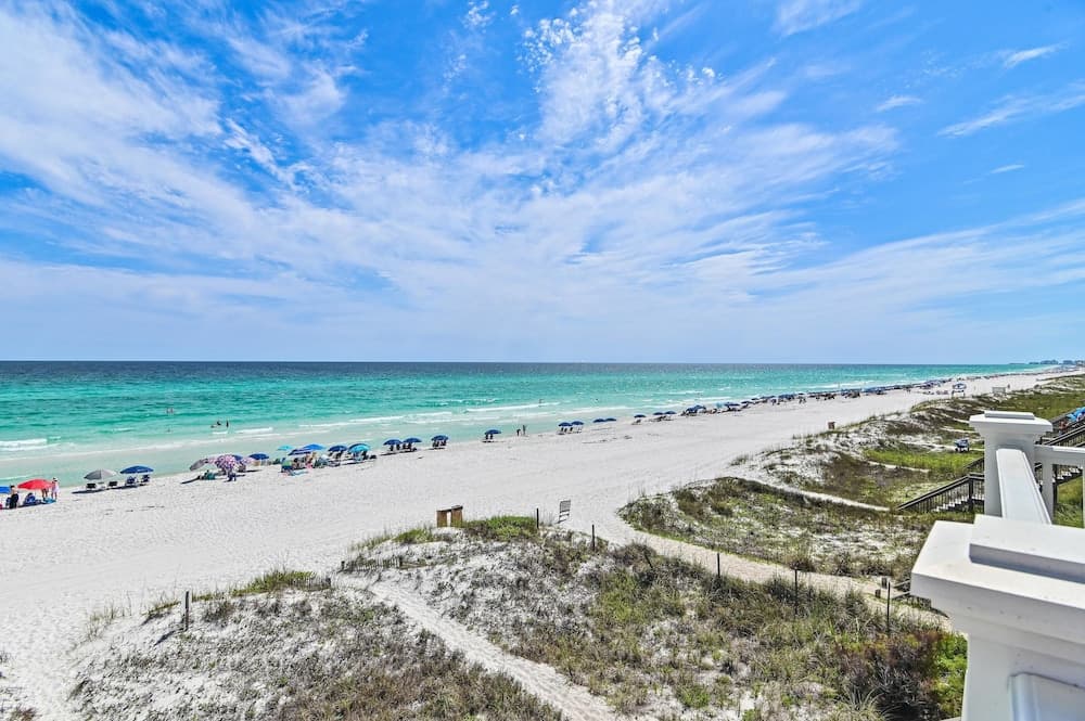 Little House on the Beach - Image 94
