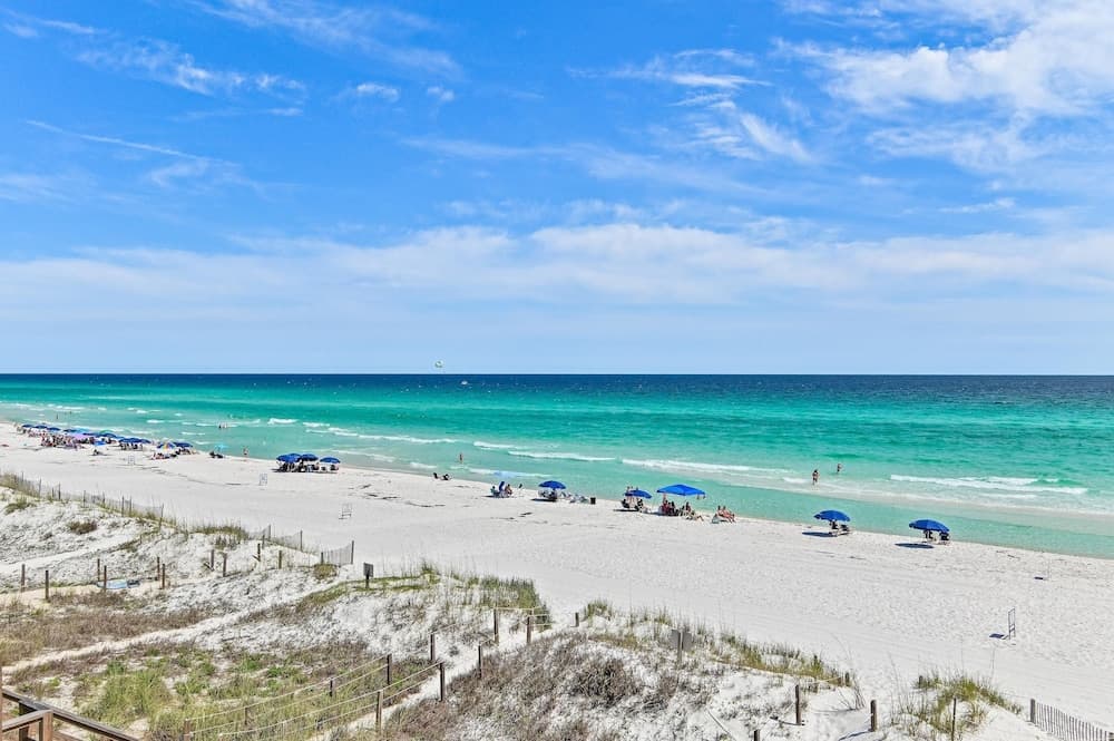 Little House on the Beach - Image 78